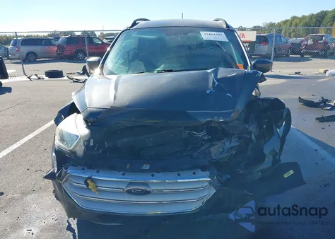 2018 Ford Escape Se из США, поврежденный, VIN 1FMCU9GD0JUA52328